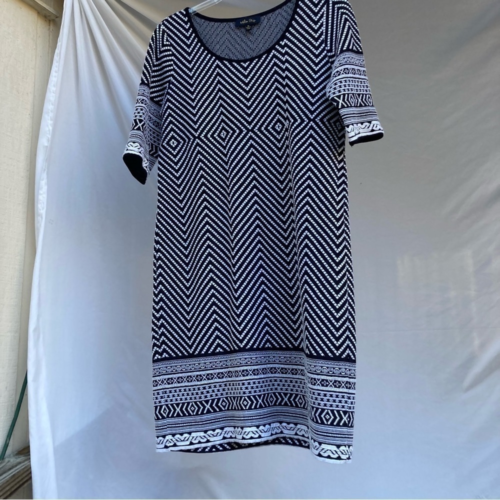 Melissa Paige black and white striped dress, size medium - Picture 9 of 9